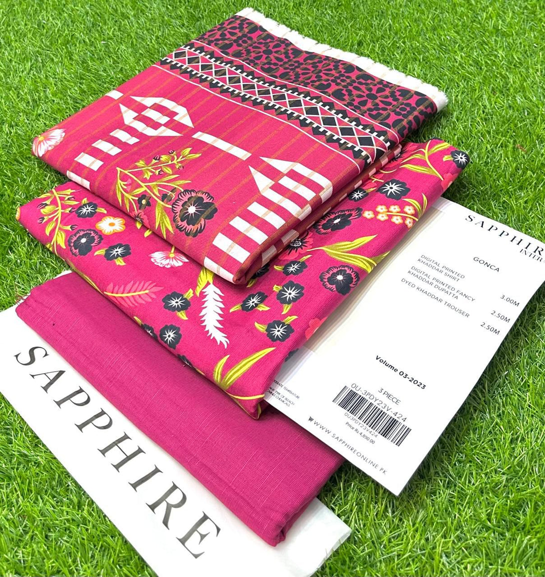 Pink Digital-printed - Sapphire Khaddar 3-Piece Suit - Kameez, Shalwar & Dupatta